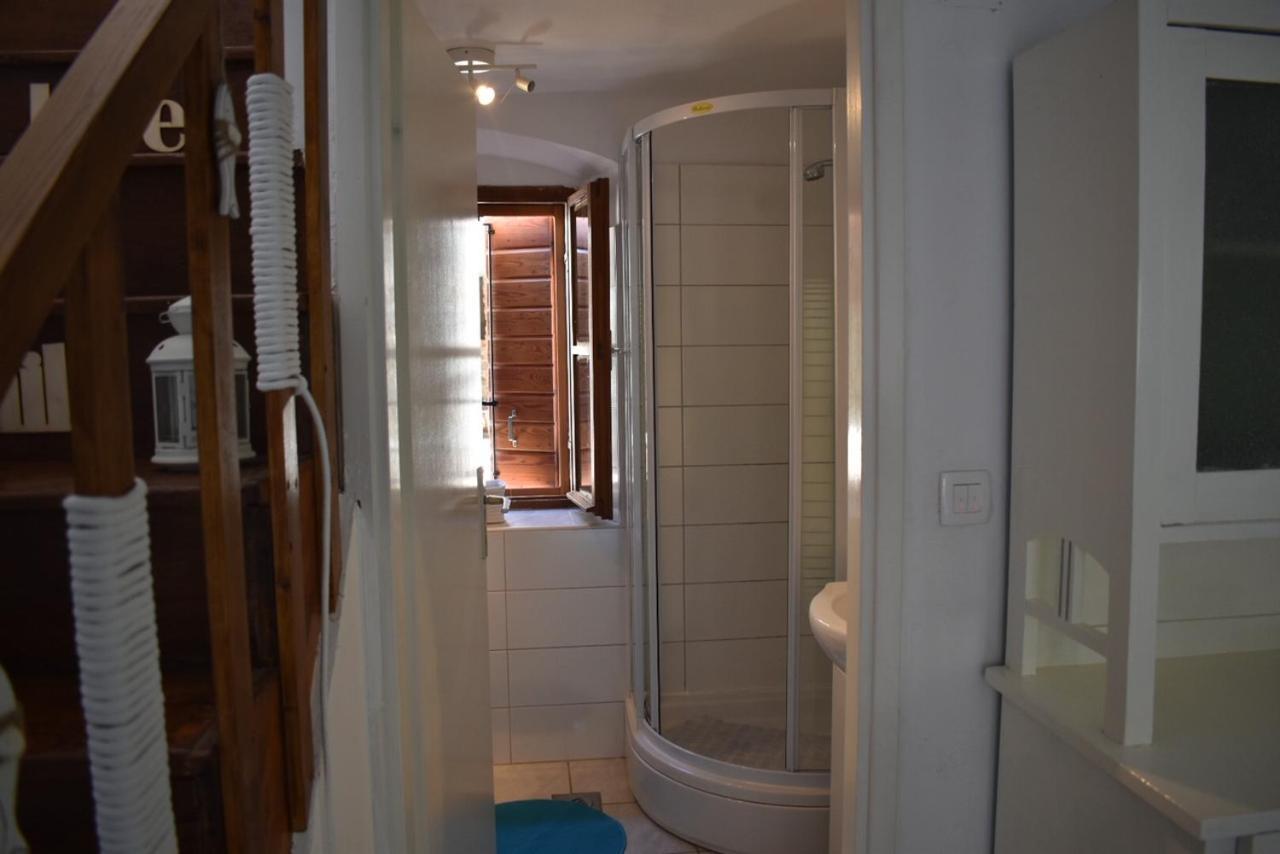 Apartment Estera Jelsa  Esterno foto