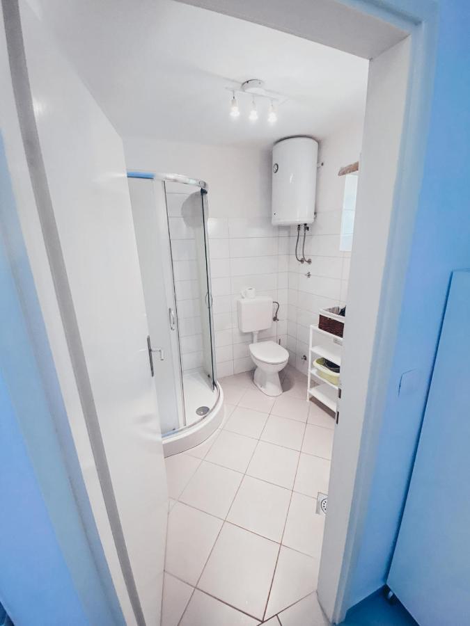 Apartment Estera Jelsa  Esterno foto