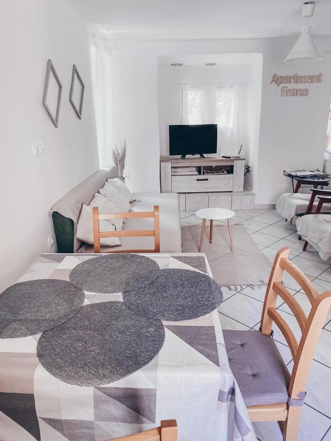 Apartment Estera Jelsa  Esterno foto
