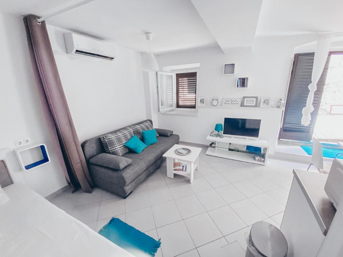 Apartment Estera Jelsa  Esterno foto