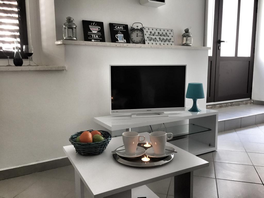 Apartment Estera Jelsa  Esterno foto