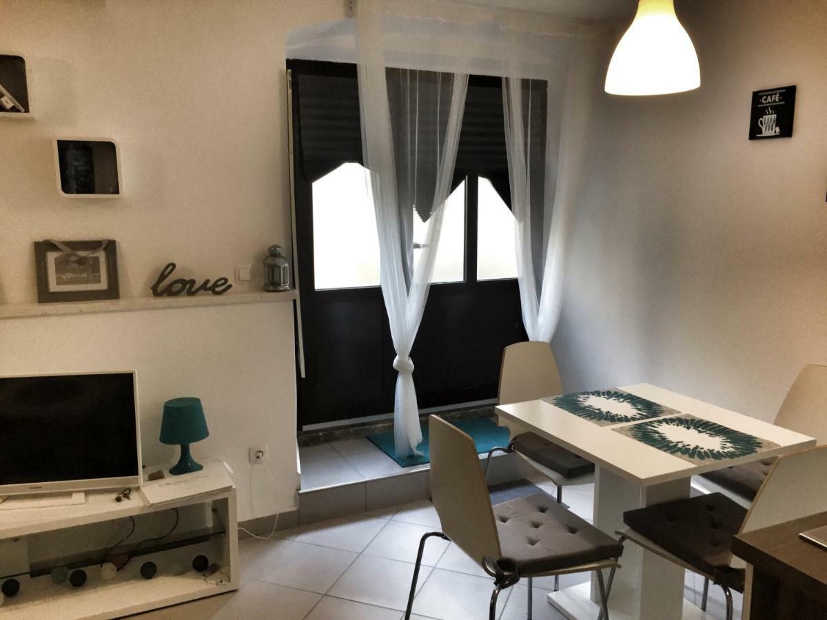 Apartment Estera Jelsa  Esterno foto